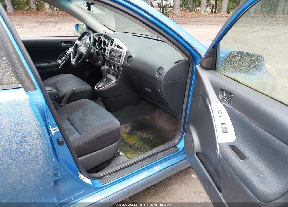 2007 TOYOTA MATRIX VIN: 2T1KR30E47C629613