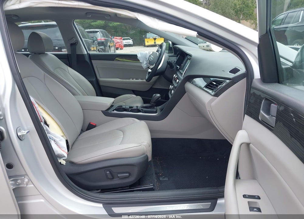 2019 HYUNDAI SONATA VIN: 5NPE34AF3KH811417