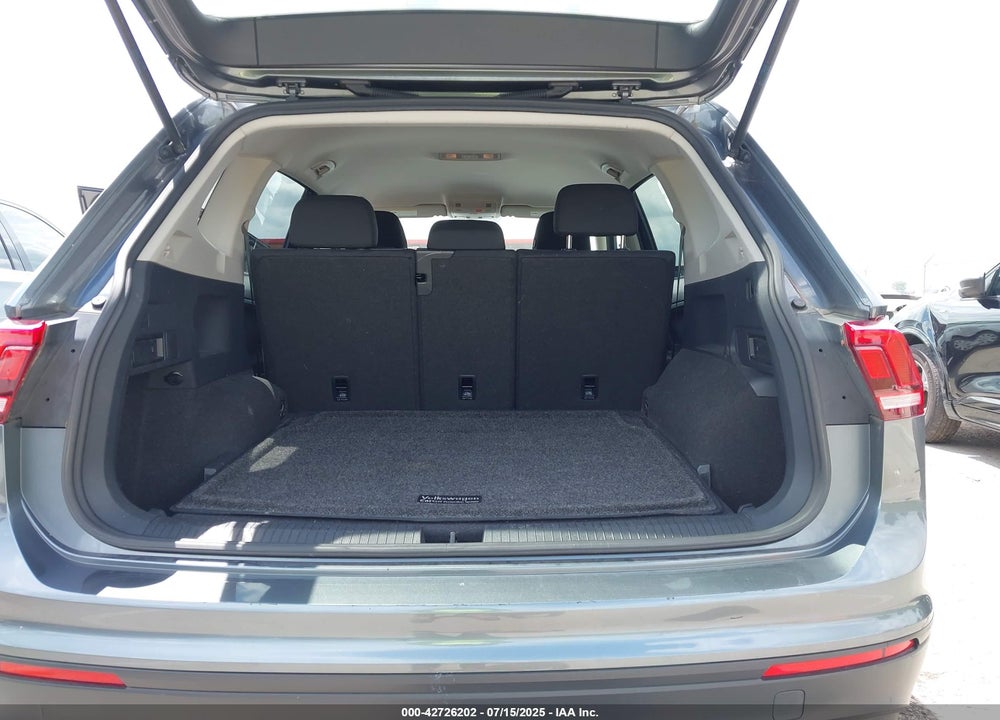 2021 VOLKSWAGEN TIGUAN VIN: 3VV0B7AXXMM025314