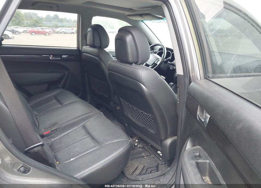 2011 KIA SORENTO VIN: 5XYKUDA20BG161921