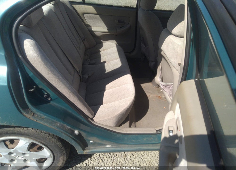 2006 HYUNDAI ELANTRA VIN: KMHDN46D16U243205