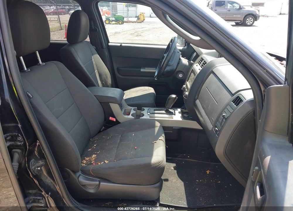 2010 FORD ESCAPE VIN: 1FMCU0D79AKC35684