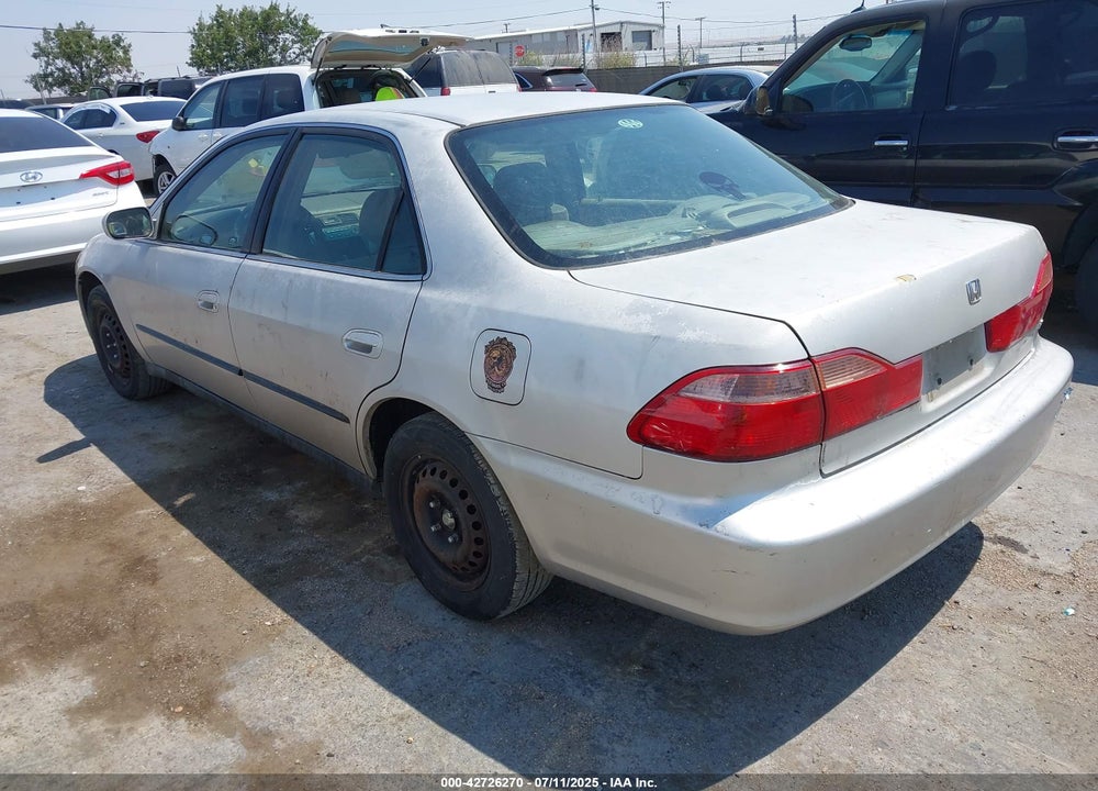 1998 HONDA ACCORD LX VIN: 1HGCG5642WA270058