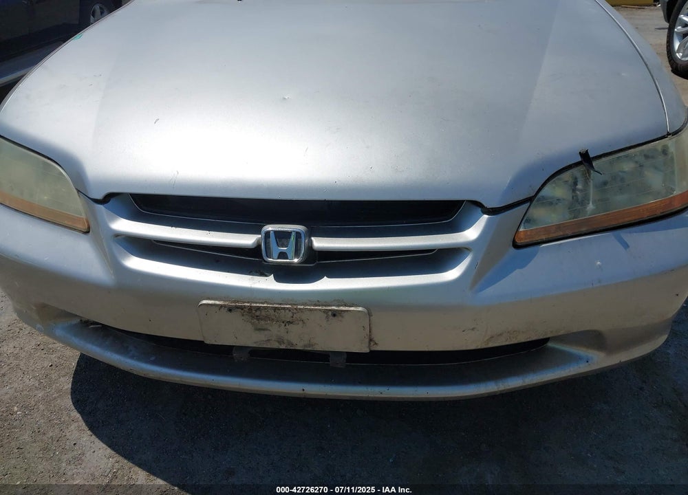 1998 HONDA ACCORD LX VIN: 1HGCG5642WA270058