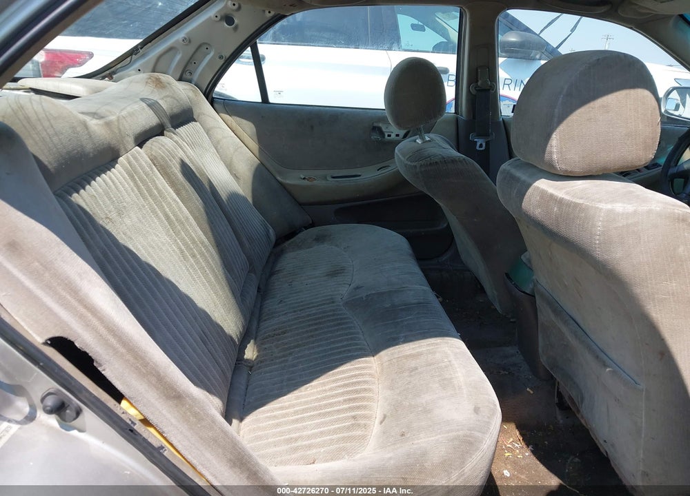 1998 HONDA ACCORD LX VIN: 1HGCG5642WA270058