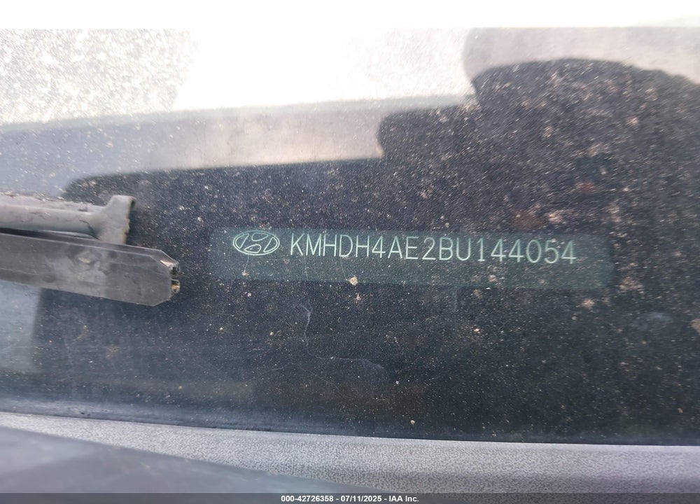 2011 HYUNDAI ELANTRA VIN: KMHDH4AE2BU144054