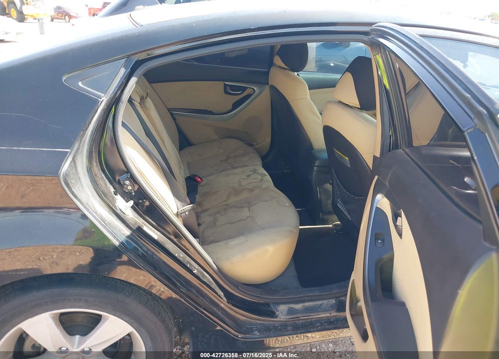 2011 HYUNDAI ELANTRA VIN: KMHDH4AE2BU144054