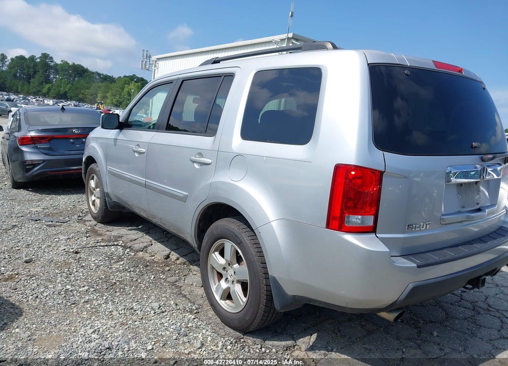 2011 HONDA PILOT VIN: 5FNYF3H51BB009961