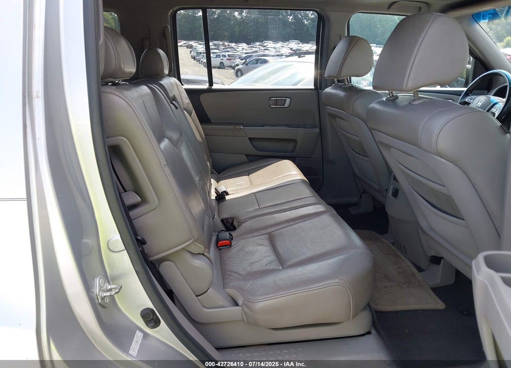 2011 HONDA PILOT VIN: 5FNYF3H51BB009961