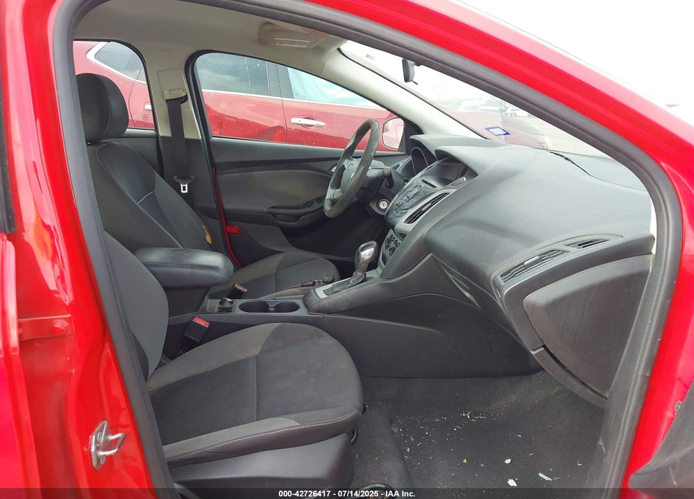 2014 FORD FOCUS VIN: 1FADP3F22EL392806