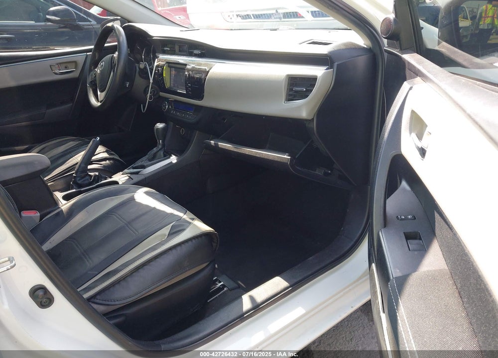 2015 TOYOTA COROLLA VIN: 5YFBURHE3FP273949