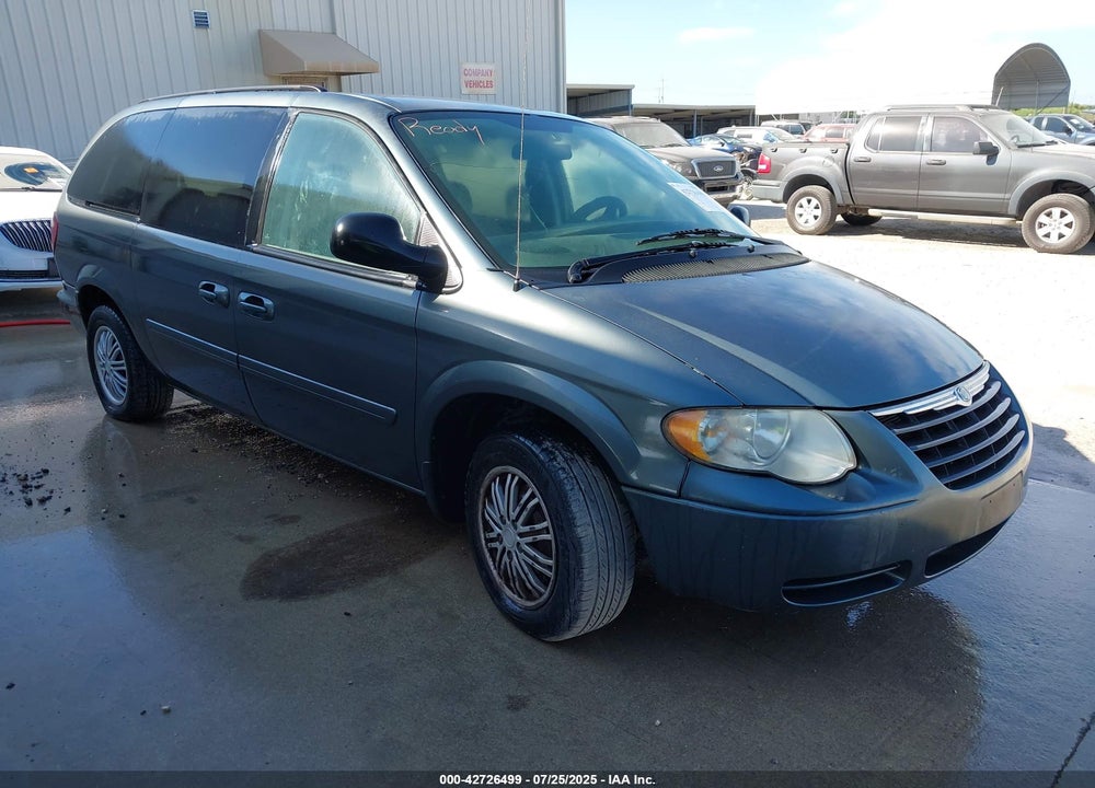 2007 CHRYSLER TOWN & COUNTRY LX VIN: 2A4GP44R47R353359