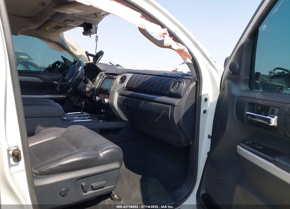 2017 TOYOTA TUNDRA VIN: 5TFAW5F12HX637569