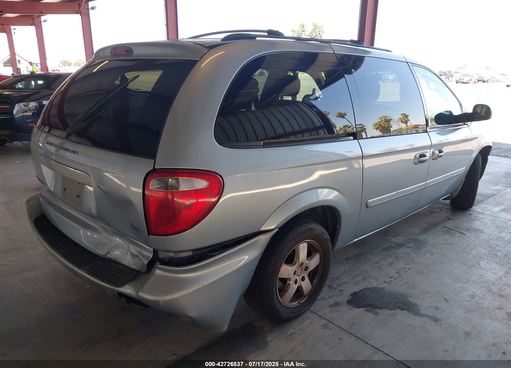 2006 DODGE GRAND CARAVAN VIN: 2D4GP44L56R746970