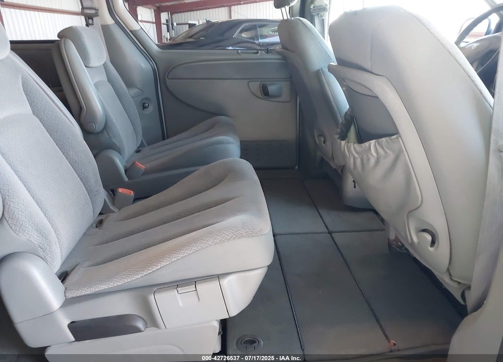 2006 DODGE GRAND CARAVAN VIN: 2D4GP44L56R746970