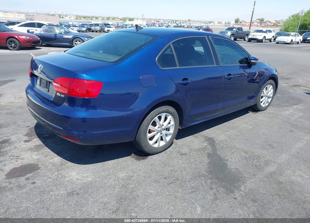 2011 VOLKSWAGEN JETTA VIN: 3VWDZ7AJ2BM340240