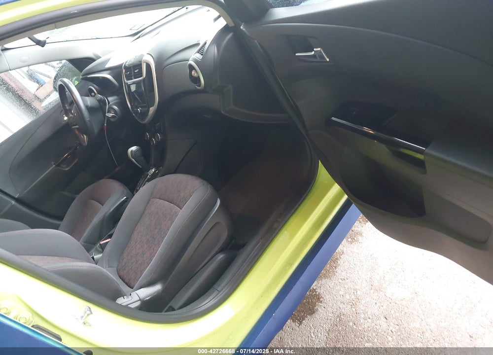2019 CHEVROLET SONIC VIN: 1G1JD6SB0K4145196