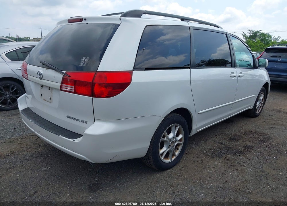 2004 TOYOTA SIENNA XLE VIN: 5TDZA22C44S131779