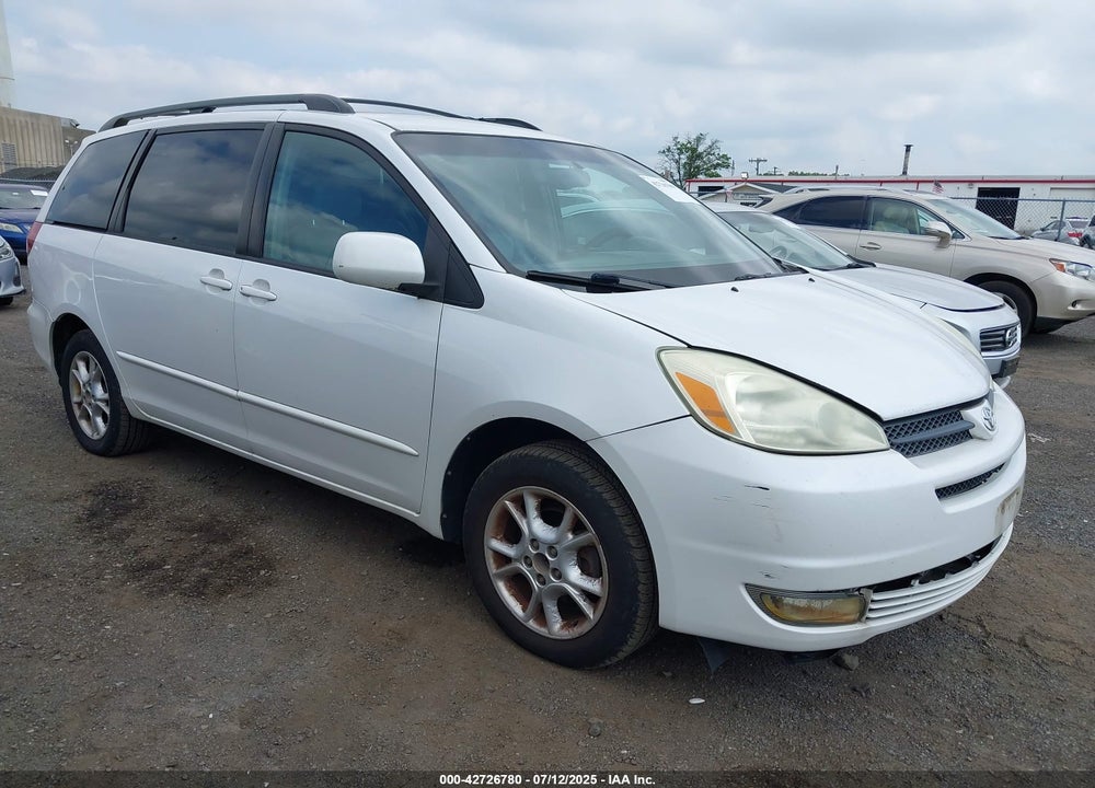 2004 TOYOTA SIENNA XLE VIN: 5TDZA22C44S131779