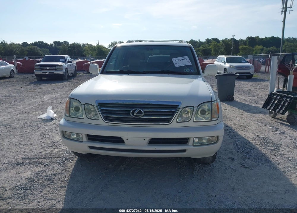 2005 LEXUS LX 470 VIN: JTJHT00W754000878