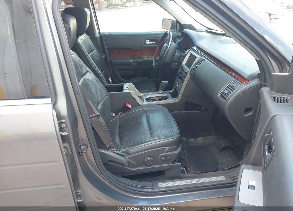 2010 FORD FLEX VIN: 2FMHK6DT8ABA29228