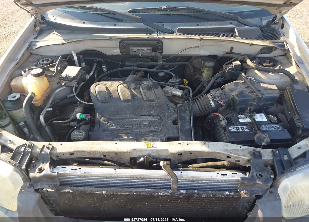 2003 FORD ESCAPE XLT VIN: 1FMYU93173KE13411
