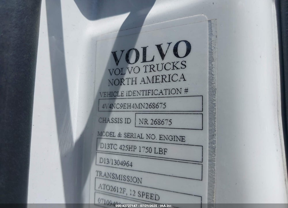 2021 VOLVO VNL VIN: 4V4NC9EH4MN268675