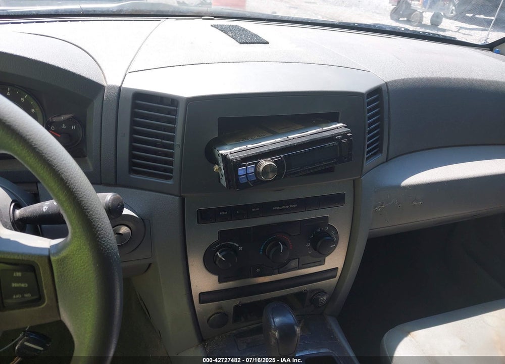 2005 JEEP GRAND CHEROKEE LAREDO VIN: 1J4GS48K25C626073