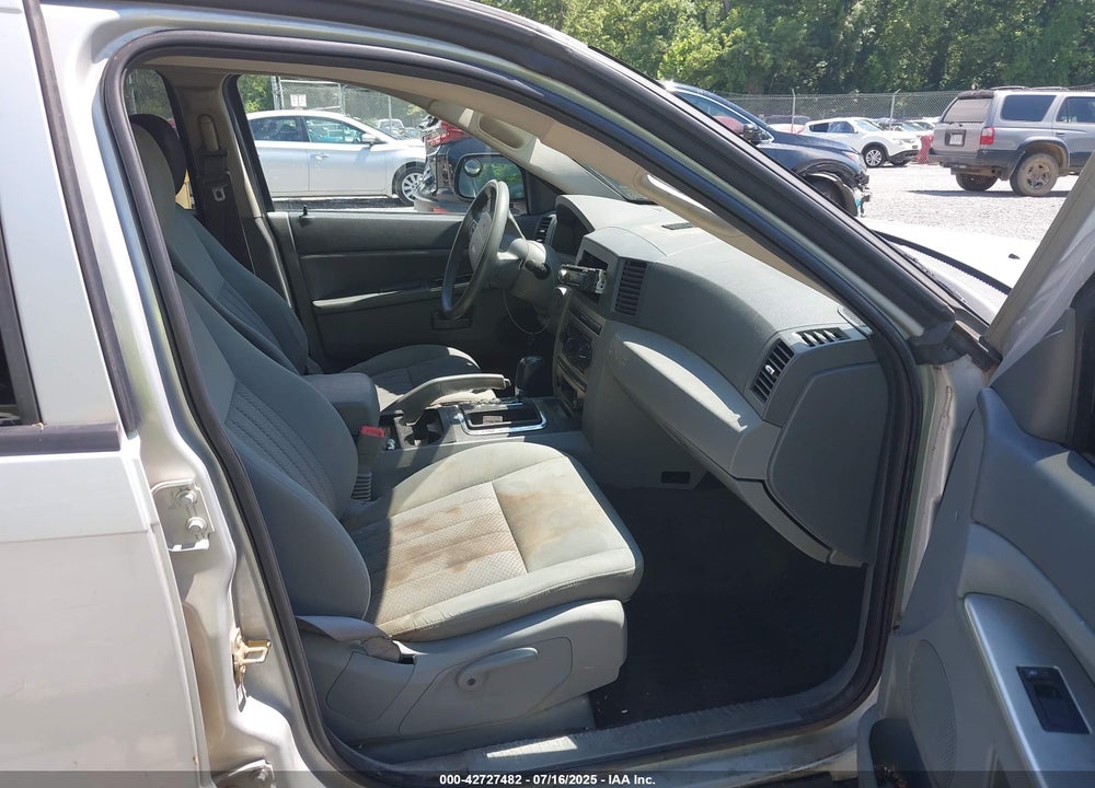 2005 JEEP GRAND CHEROKEE LAREDO VIN: 1J4GS48K25C626073