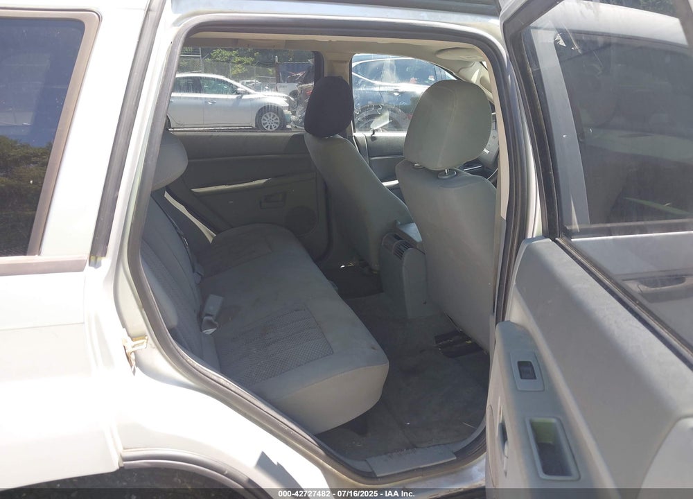 2005 JEEP GRAND CHEROKEE LAREDO VIN: 1J4GS48K25C626073