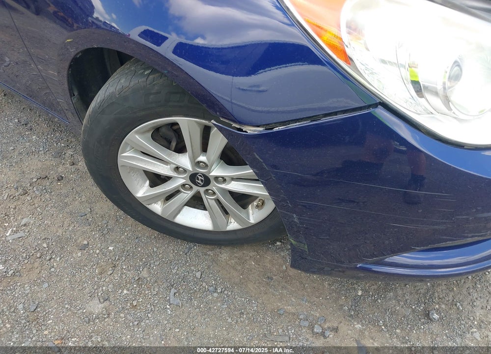 2011 HYUNDAI SONATA VIN: 5NPEB4AC9BH087404