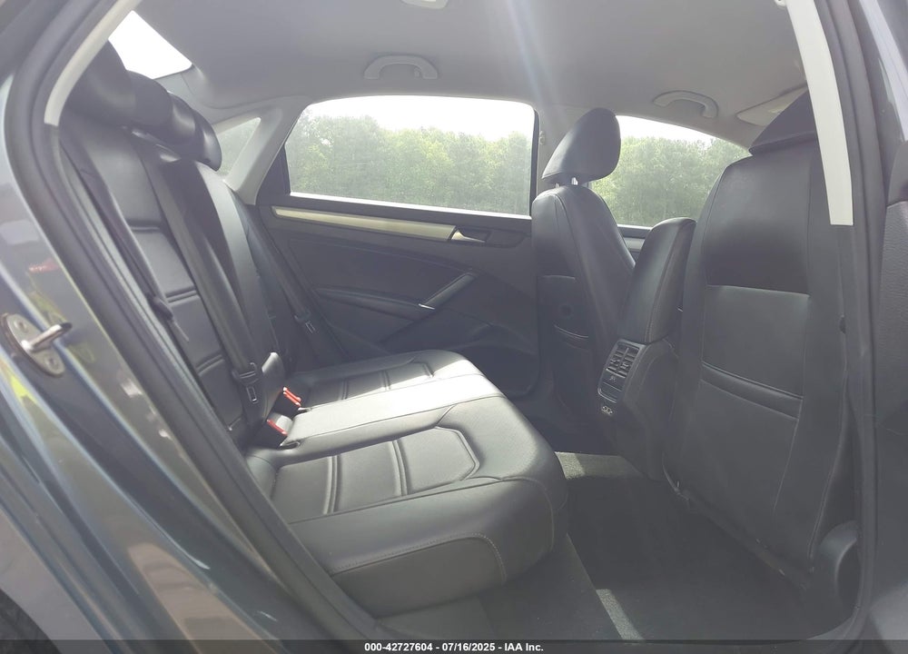 2020 VOLKSWAGEN PASSAT VIN: 1VWSA7A37LC022116