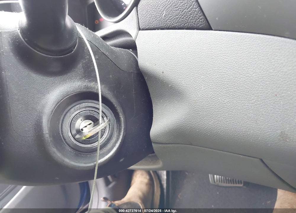 2016 HYUNDAI ELANTRA VIN: 5NPDH4AE3GH749349