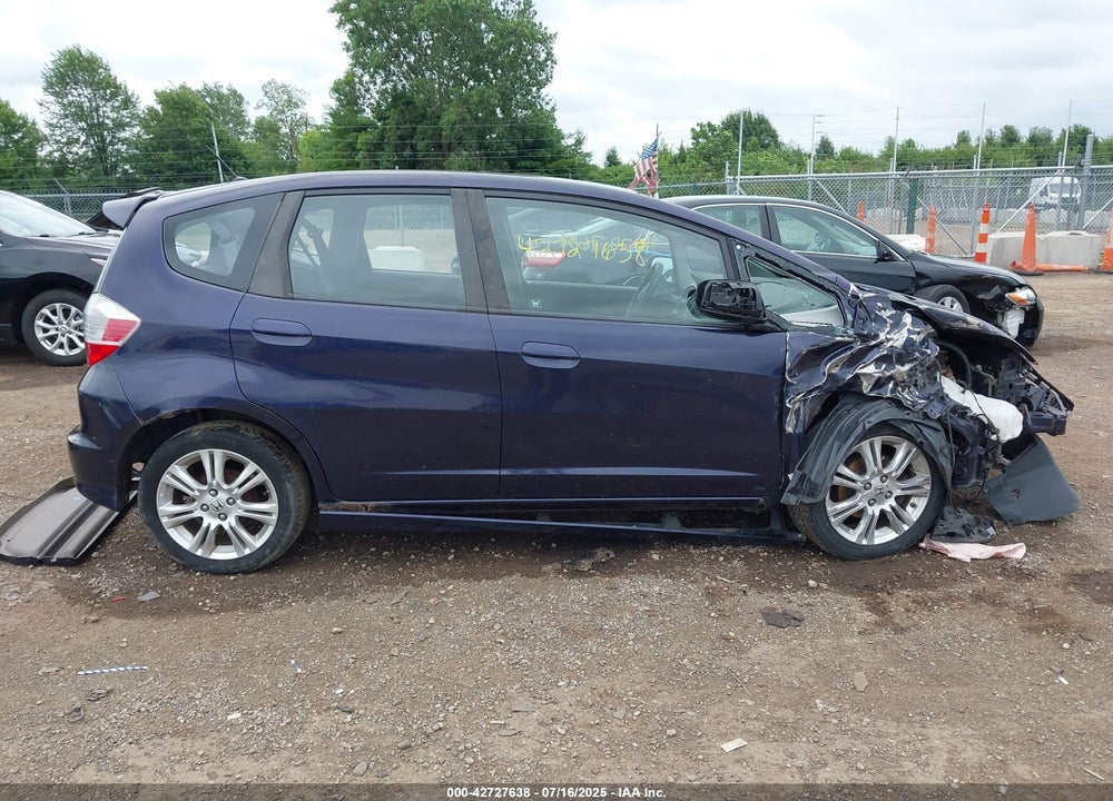 2009 HONDA FIT SPORT VIN: JHMGE884X9S050507
