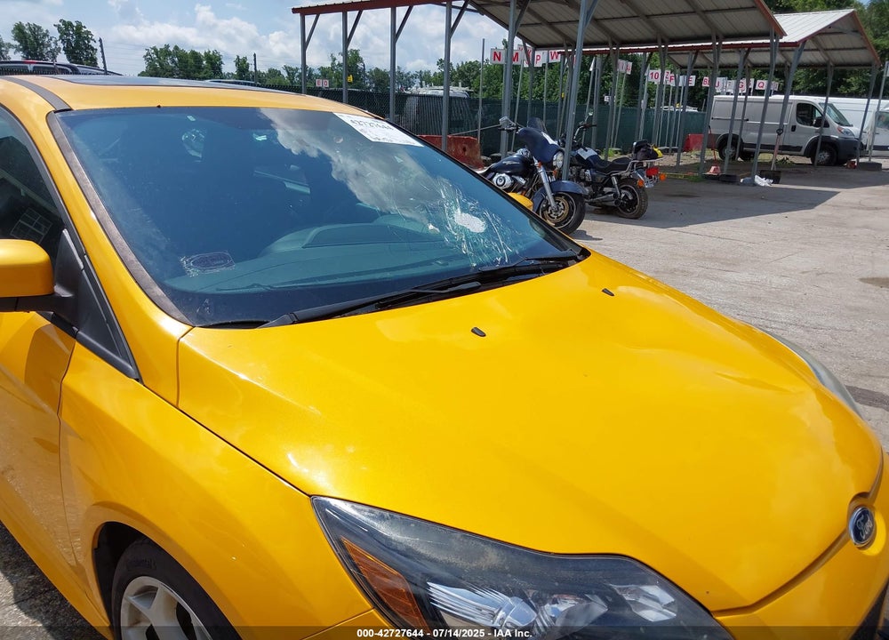 2014 FORD FOCUS ST VIN: 1FADP3L98EL127454
