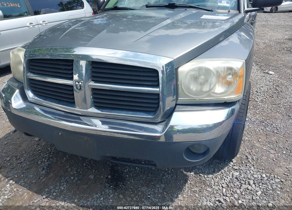 2005 DODGE DAKOTA SLT VIN: 1D7HW42N25S155393