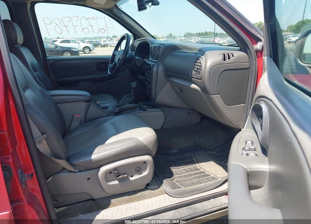 2003 CHEVROLET TRAILBLAZER LTZ VIN: 1GNDT13S332200317