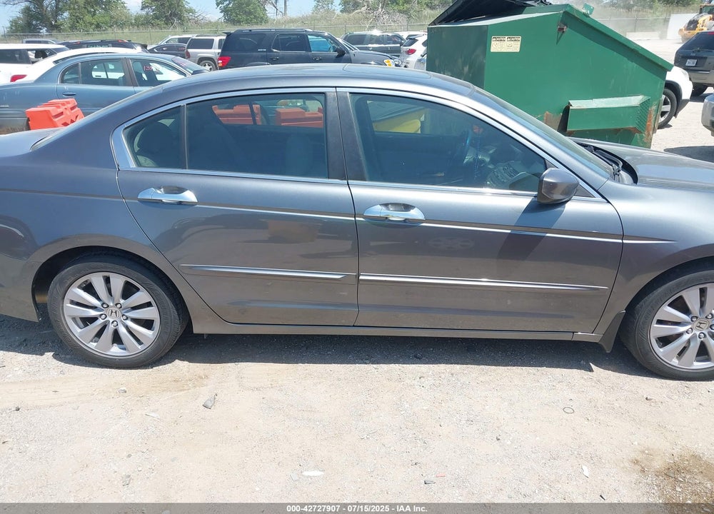 2011 HONDA ACCORD VIN: 1HGCP3F87BA015147