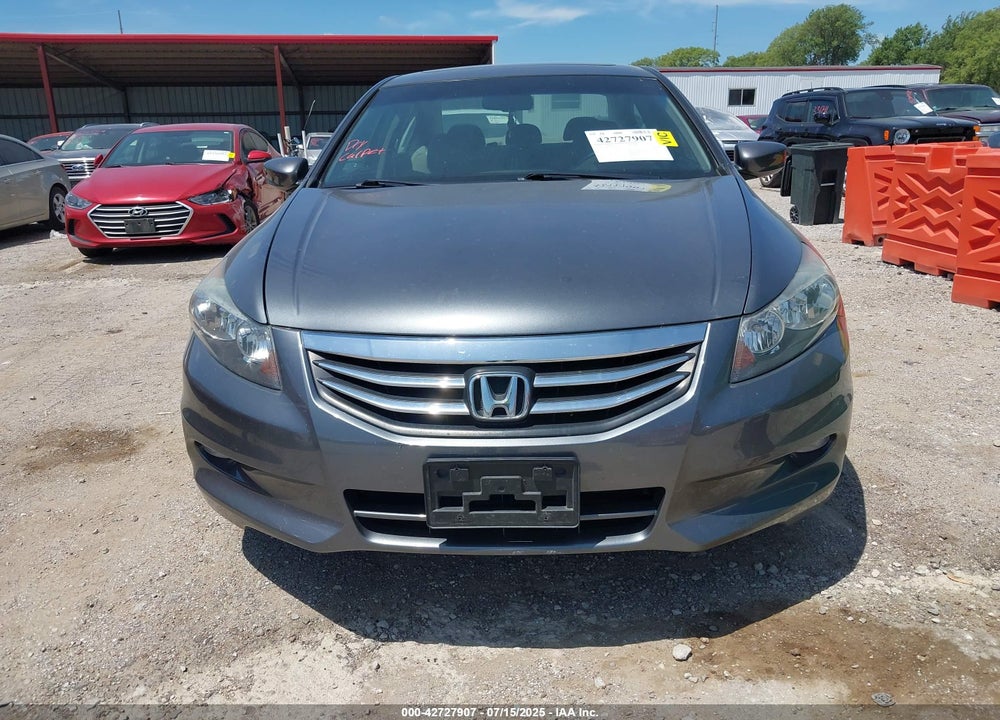 2011 HONDA ACCORD VIN: 1HGCP3F87BA015147