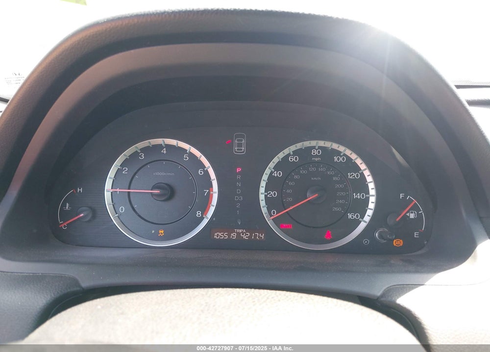 2011 HONDA ACCORD VIN: 1HGCP3F87BA015147