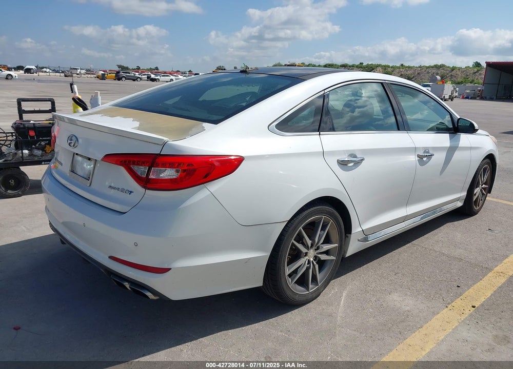 2015 HYUNDAI SONATA VIN: 5NPE34AB2FH041309