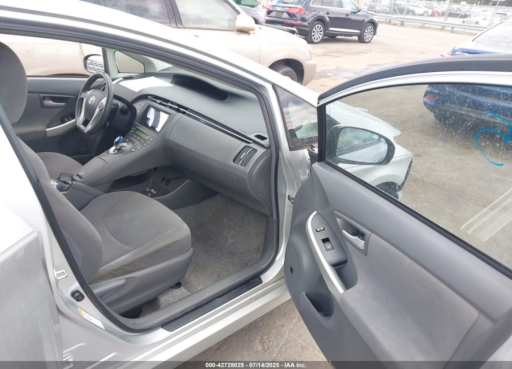 2011 TOYOTA PRIUS THREE VIN: JTDKN3DU9B0267536