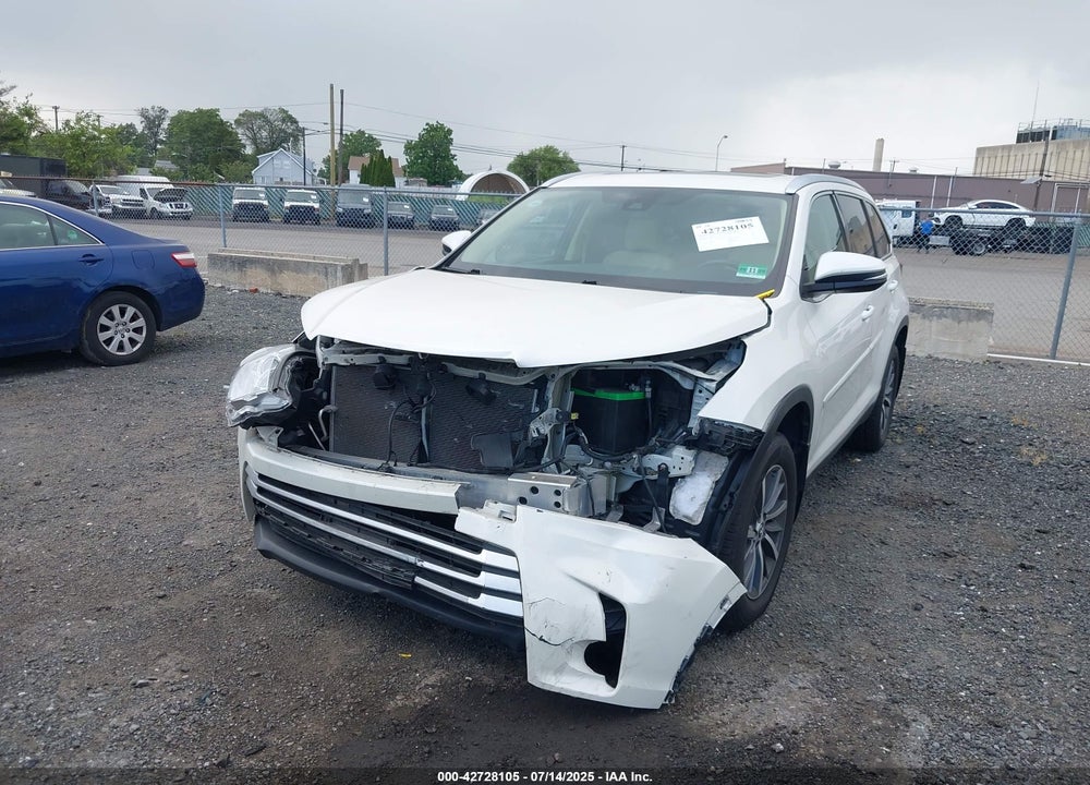 2019 TOYOTA HIGHLANDER VIN: 5TDJZRFH1KS567376