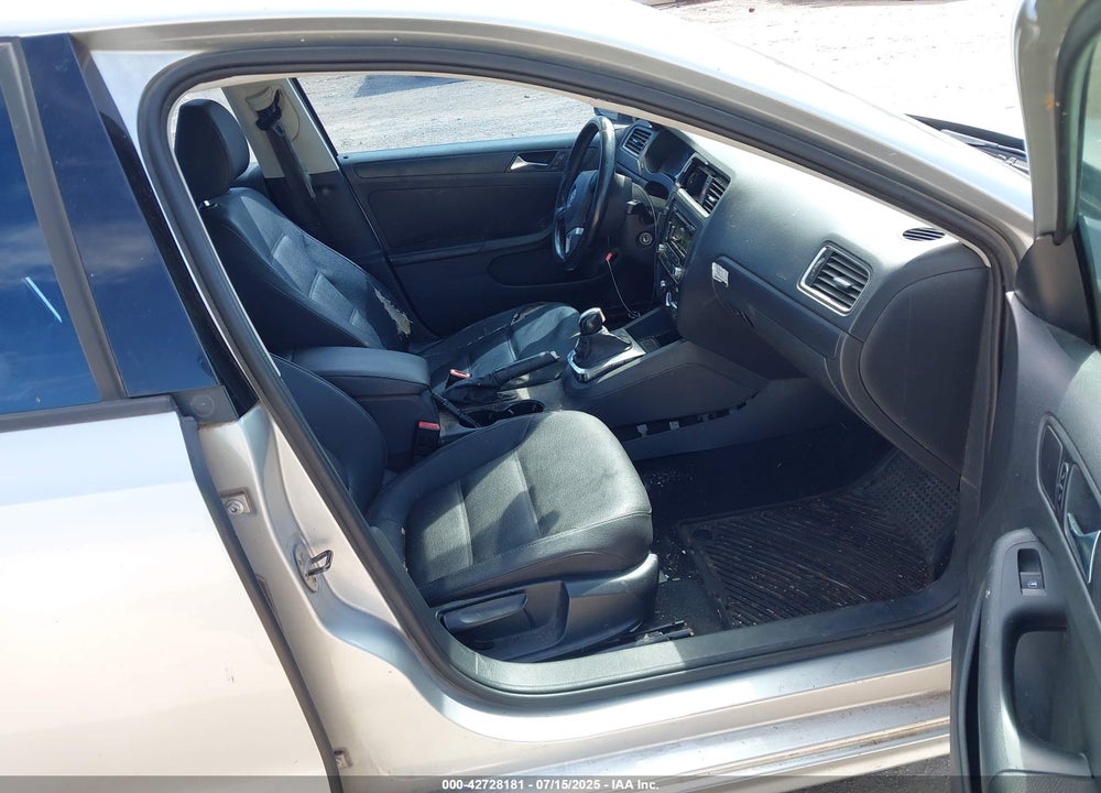 2011 VOLKSWAGEN JETTA 2.5L SE VIN: 3VWDX7AJ8BM350986