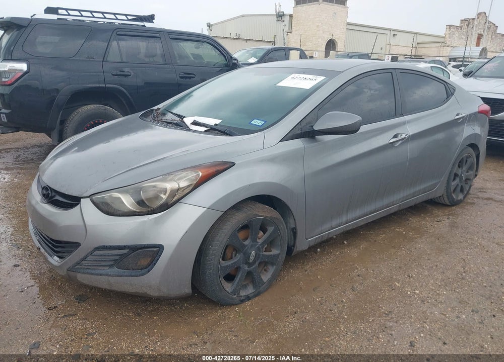 2011 HYUNDAI ELANTRA VIN: KMHDH4AE8BU118056