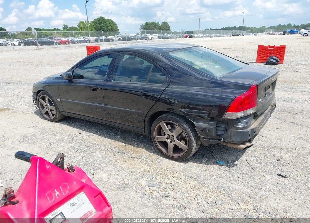 2004 VOLVO S60 R VIN: YV1RH52Y642373693