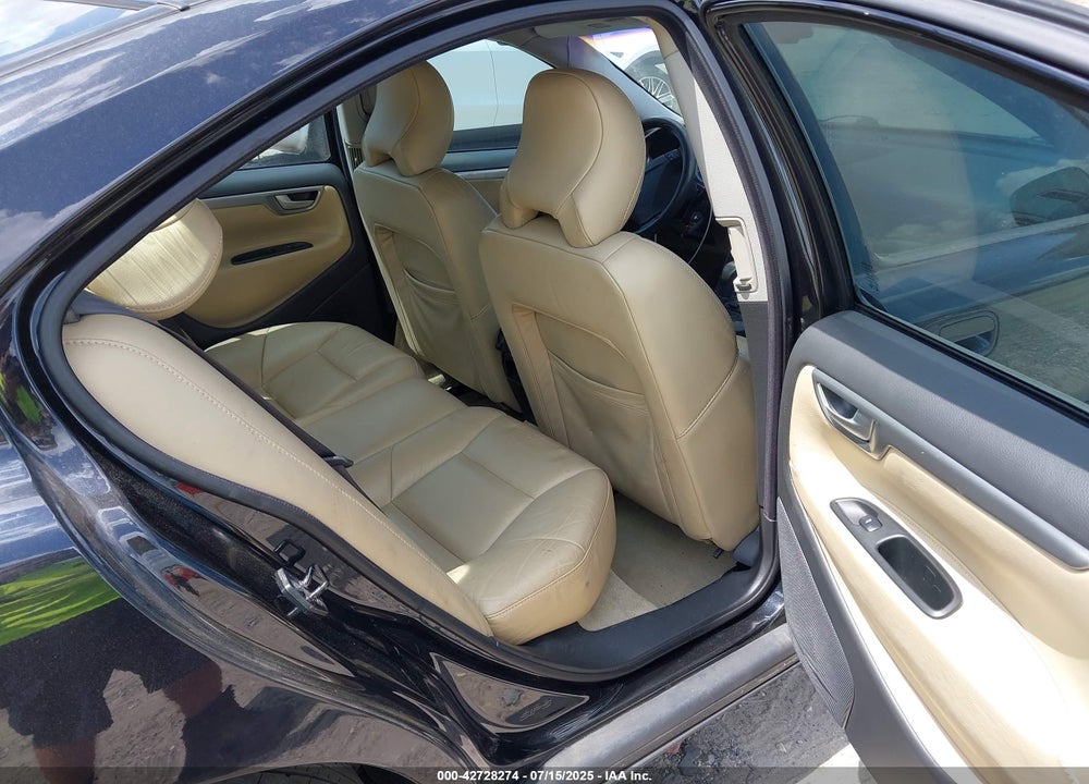 2004 VOLVO S60 R VIN: YV1RH52Y642373693