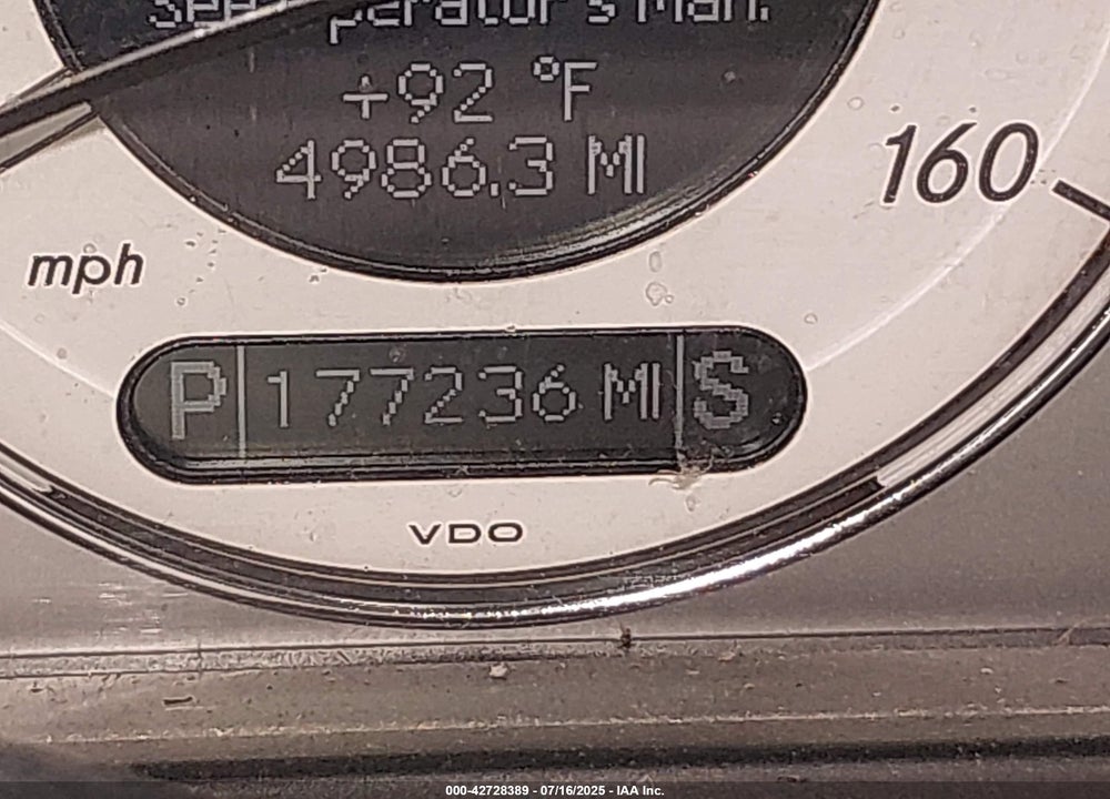 2009 MERCEDES-BENZ E-CLASS VIN: WDBUF56X39B383644