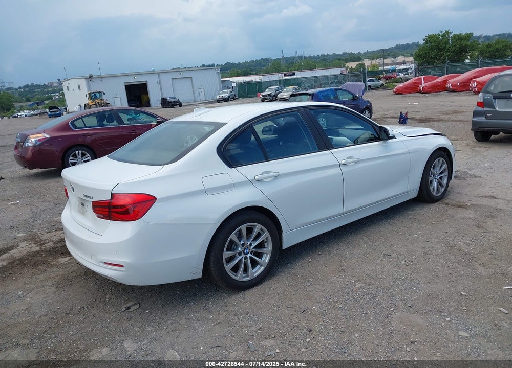 2016 BMW 3 SERIES VIN: WBA8E5G54GNT41656