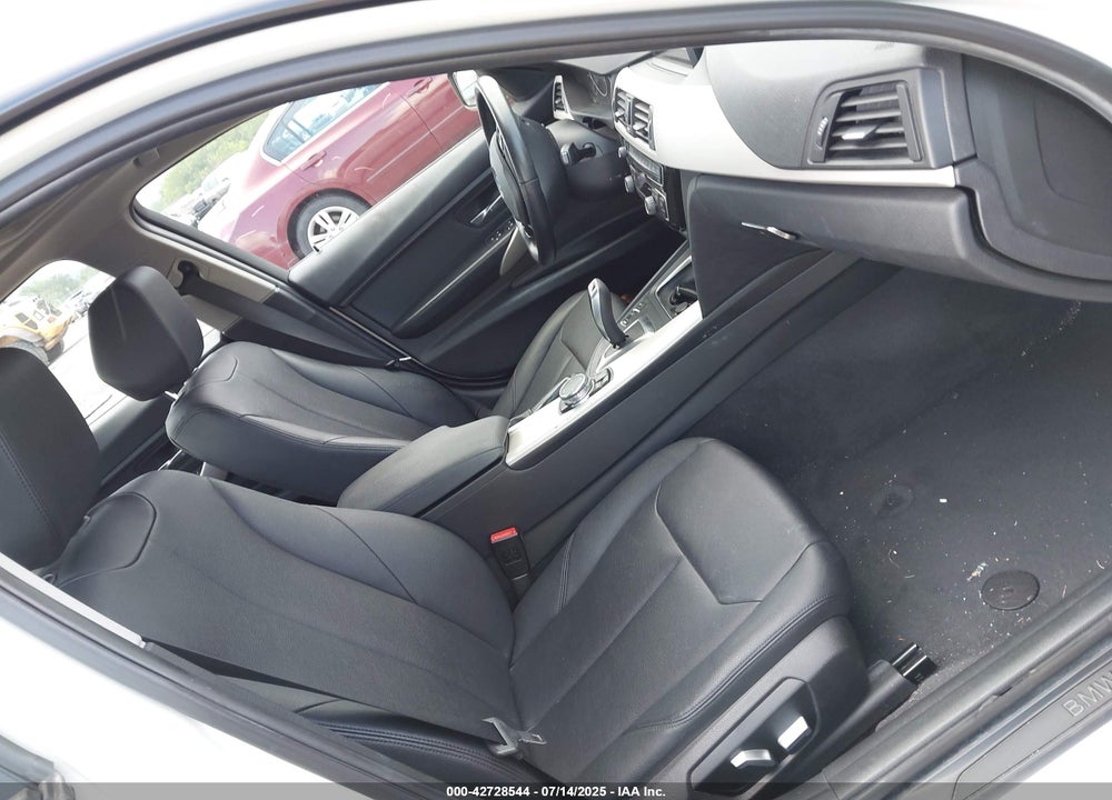 2016 BMW 3 SERIES VIN: WBA8E5G54GNT41656